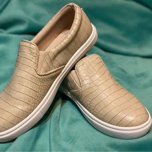 Steve Madden Ecentric Taupe shoes